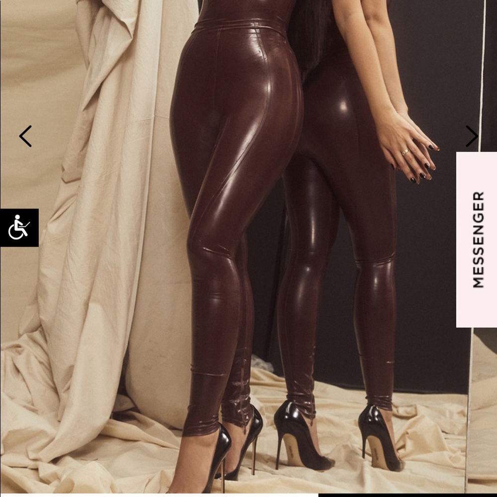 House of CB Latex Legging ‘Lia’ in Raisin size Medium